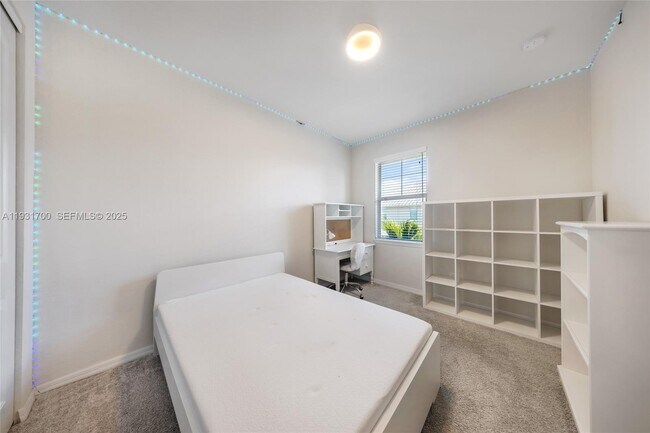 Building Photo - 5110 Eucalyptus Dr