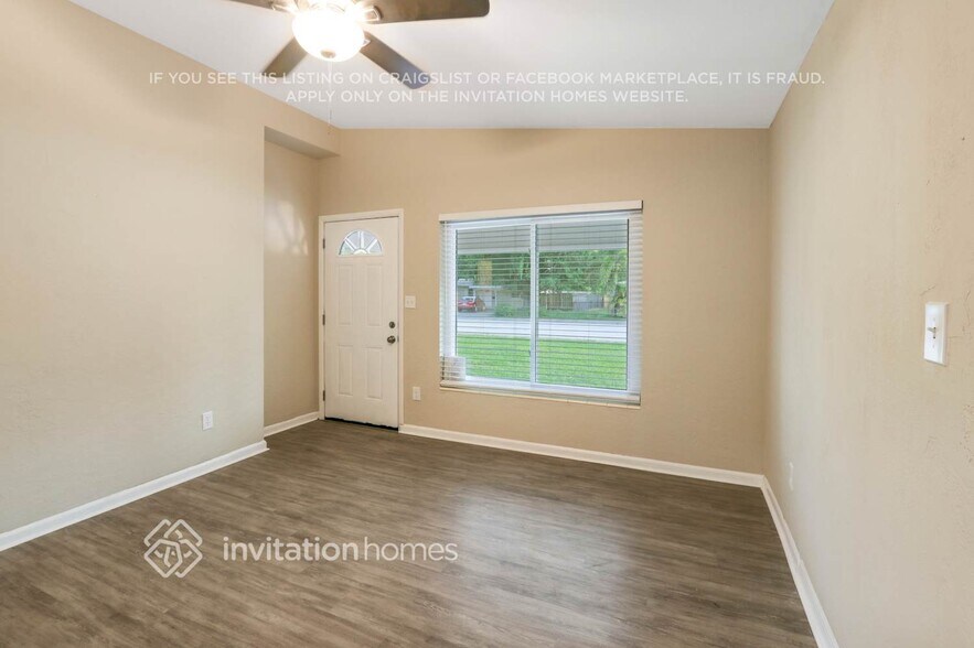 Building Photo - 1320 54th Ave N