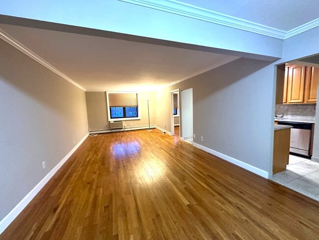 Living Room - 101 Jackson Ave