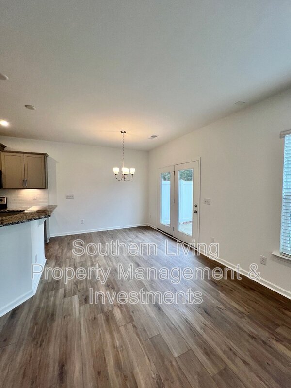 Building Photo - 13108 Rover St