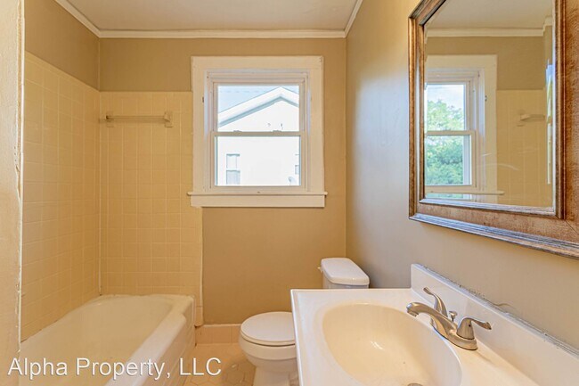 Building Photo - 3 br, 1 bath House - 110 Deoyley Ave