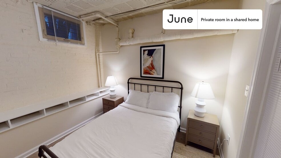 Building Photo - Room in Shared 5 bed/2 bath home in Dupont Circle