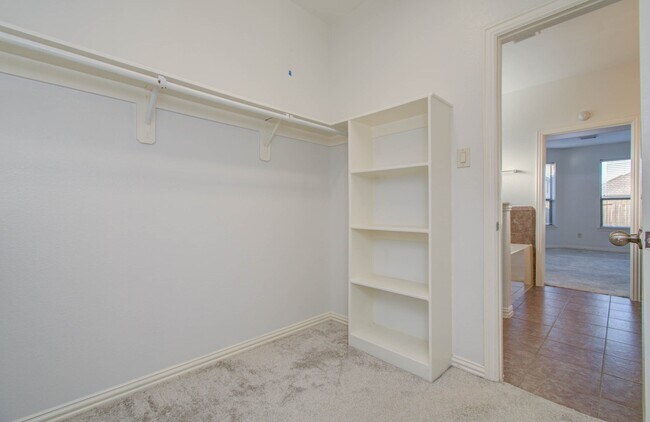 Building Photo - 22314 Mosshall Ct