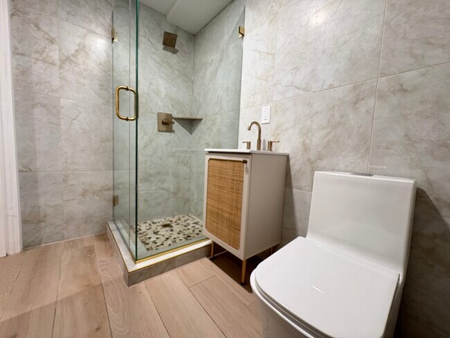 Unit 1 - 604 Palisade Ave