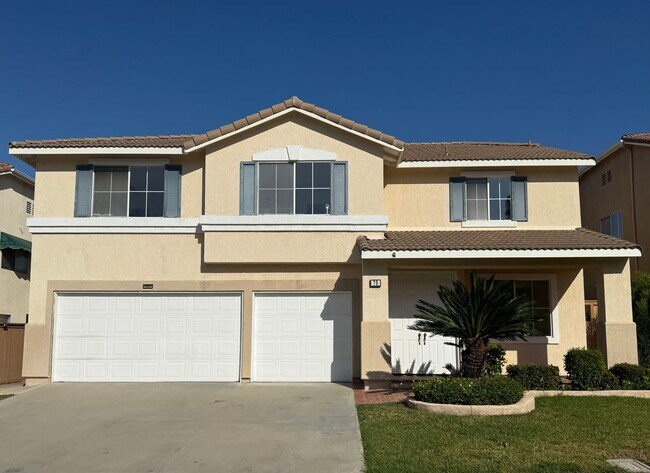 Building Photo - Move-In Ready 4-Bedroom in Irvine – Walk t...
