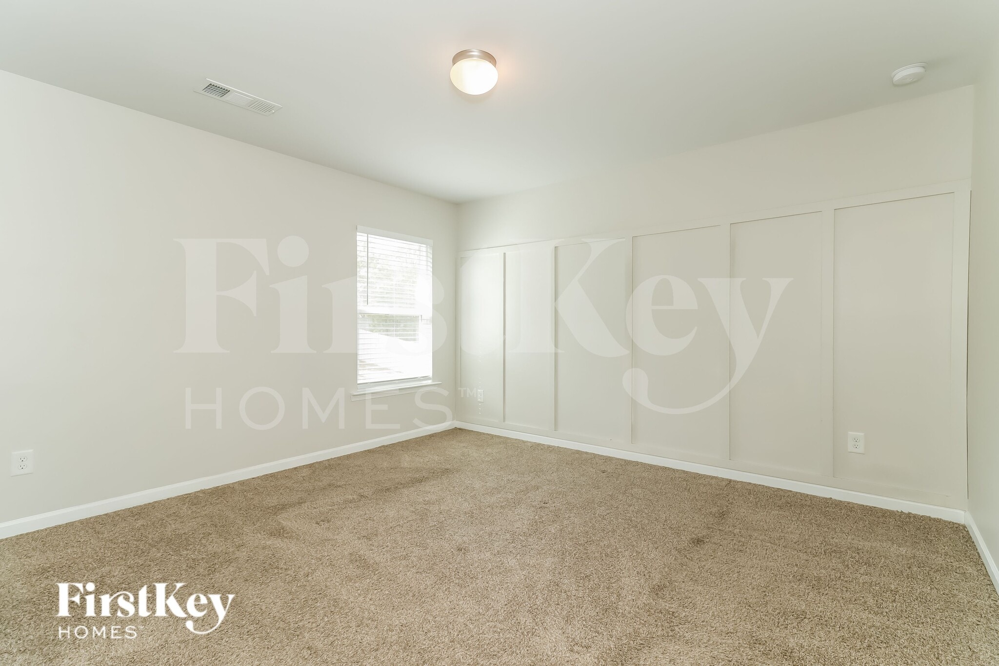 Building Photo - 529 S Fortune Way