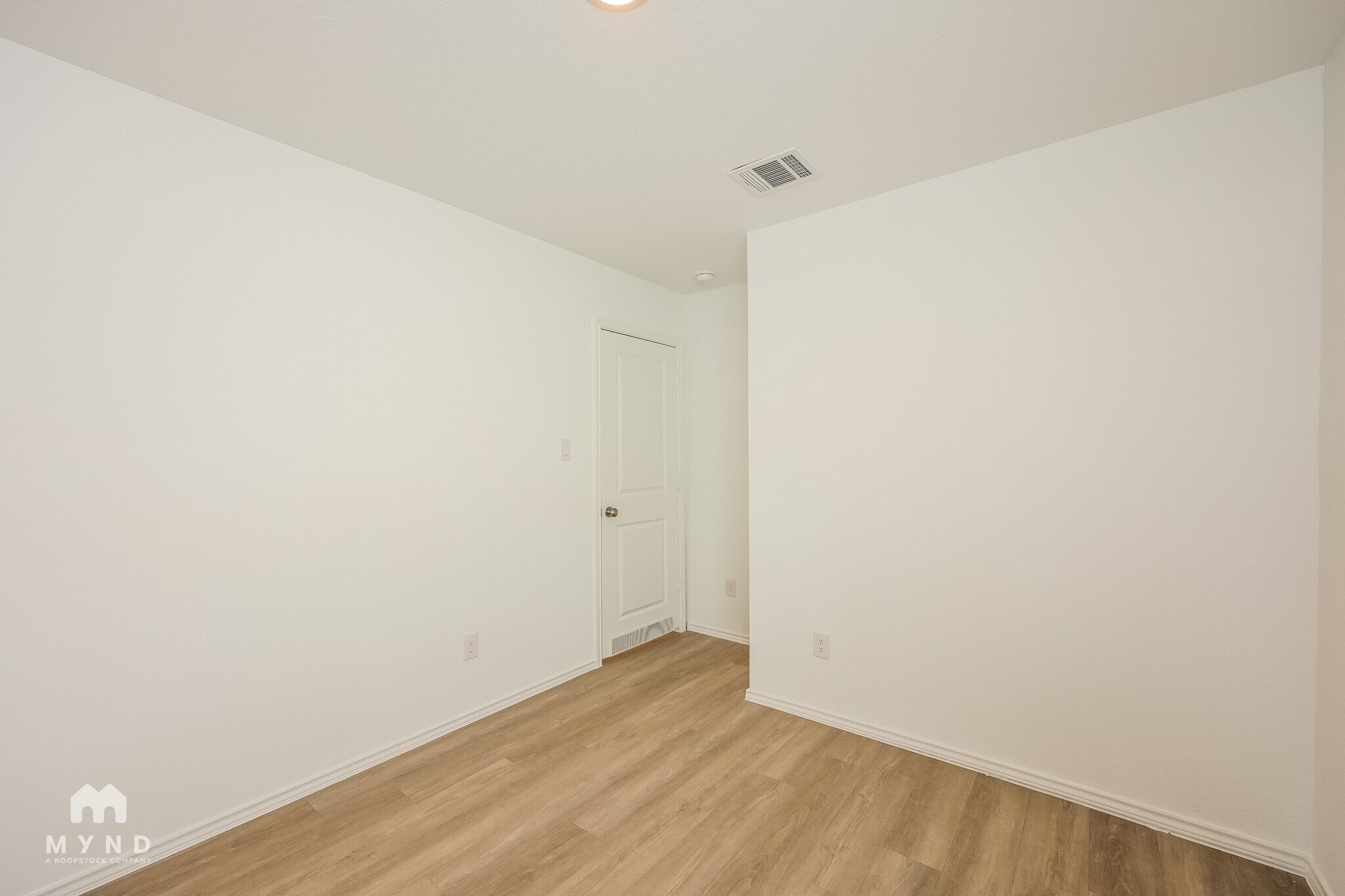 Building Photo - 4125 Waterfall Cv