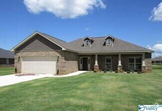 Building Photo - LIKE NEW!  FOUR BEDROOM BRICK HOME IN HAZE...