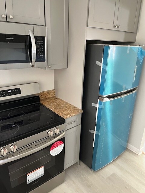Kitchen - 5918 Woodside Ave