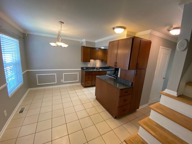 Building Photo - River-front condo