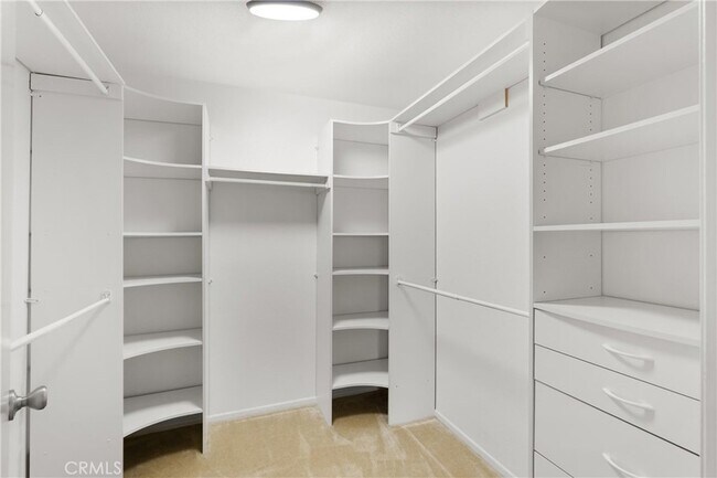 Building Photo - 18312 Parkview Ln