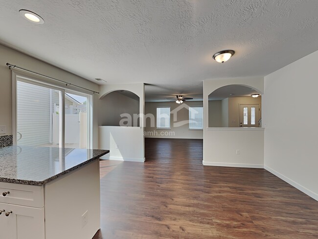 Building Photo - 9201 W Shelterwood Dr