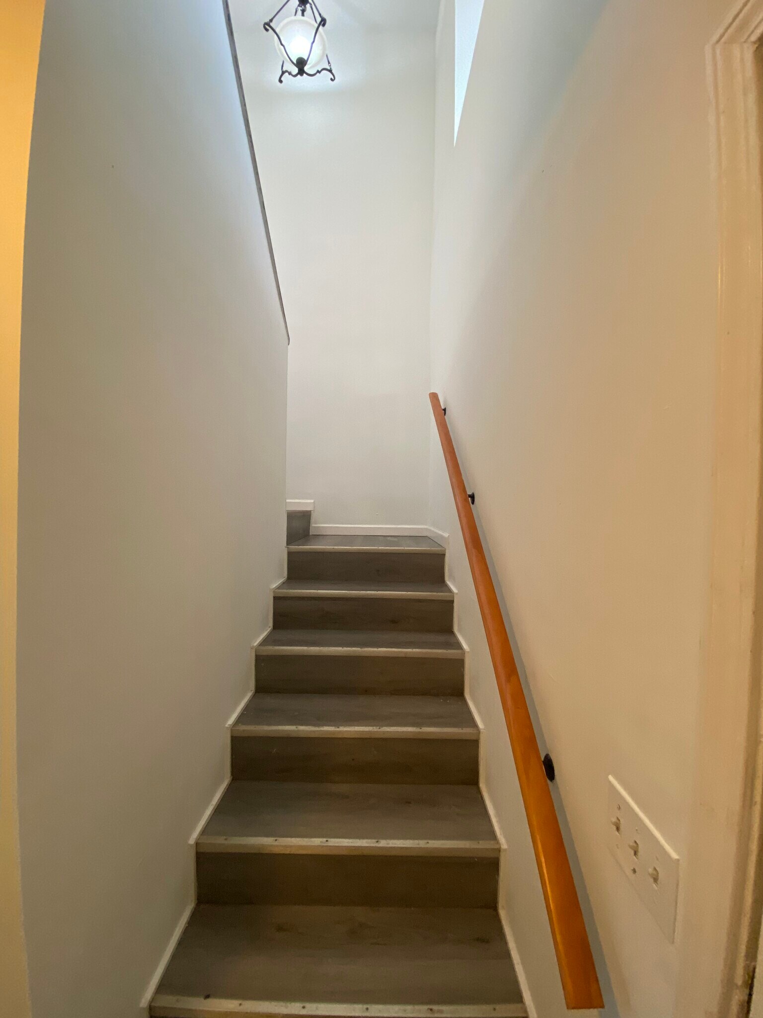 Building Photo - 1004 Kurze Ave