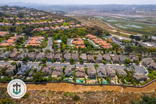 Building Photo - 15804 Caminito Cantaras