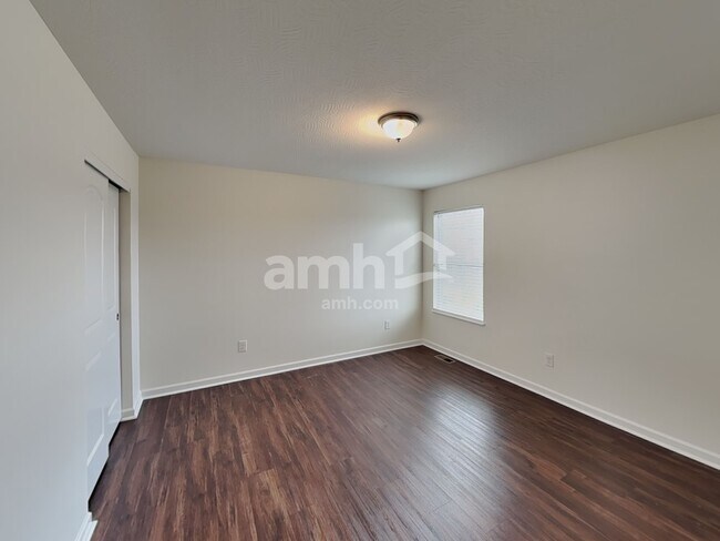 Building Photo - 122 Faulkner Dr