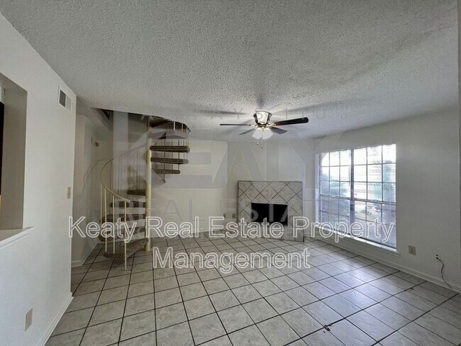 Building Photo - 113 Shekel Dr