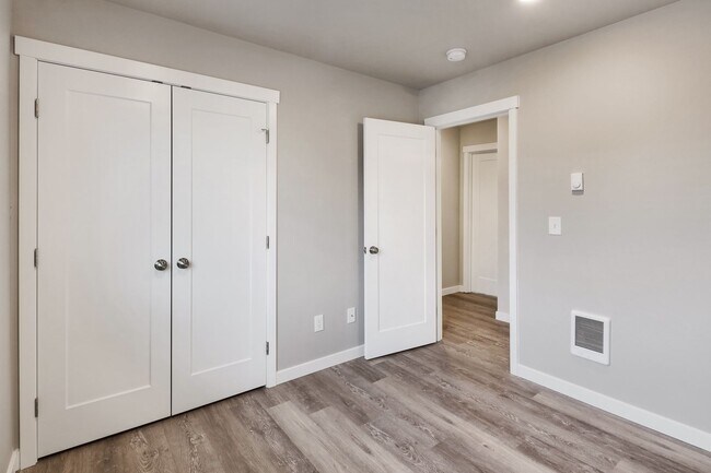 Building Photo - 1809 Eastgate Loop