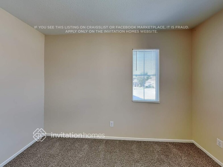 Building Photo - 1678 Bella Regina Way