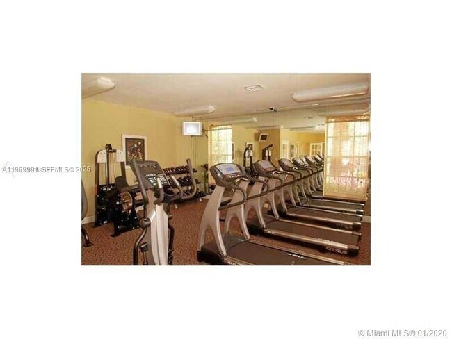 Building Photo - 1261 SW 46th Ave