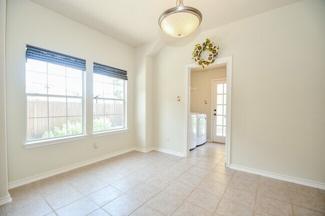 Building Photo - 20735 Park Pine Ln