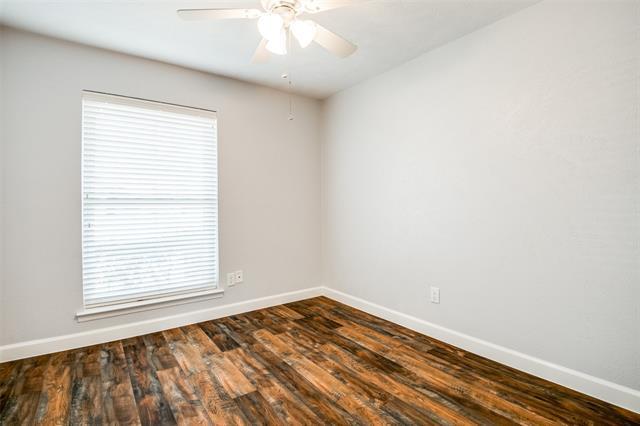 Building Photo - 626 Shadyglen Dr