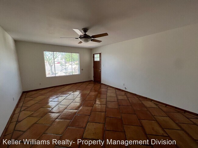 Building Photo - 4 br, 2 bath House - 1919 E. Alameda Dr 21...