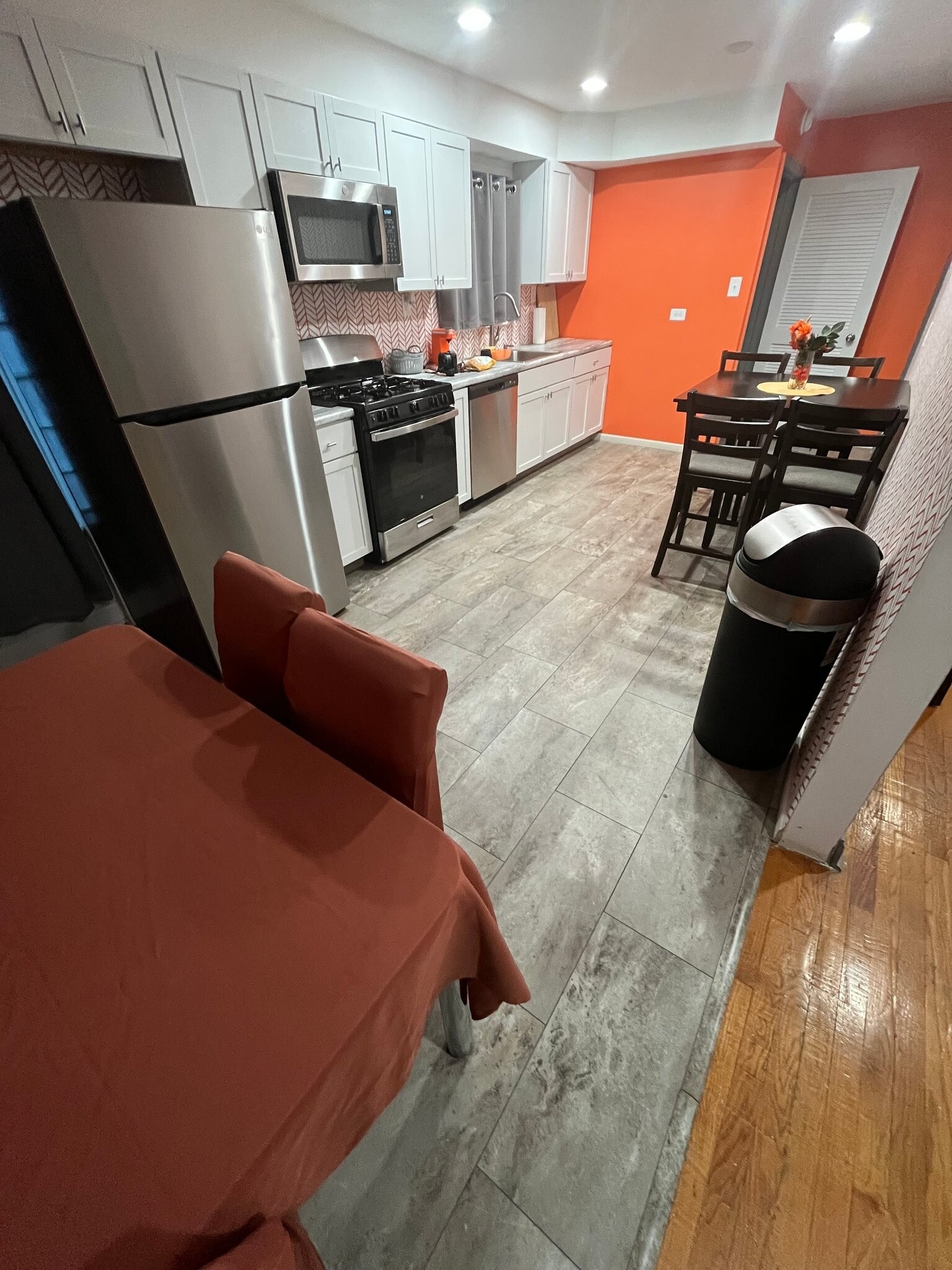 Building Photo - 9000 S Wabash Ave