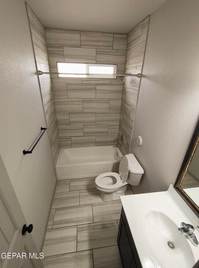 Building Photo - 4552 Josefina Santillana St