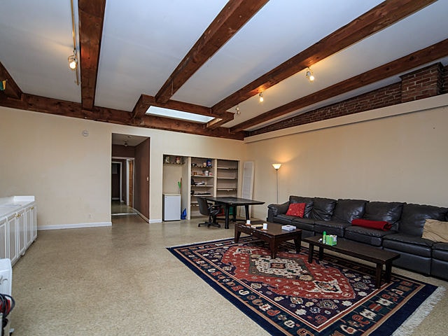 Building Photo - 29 St Mary's St