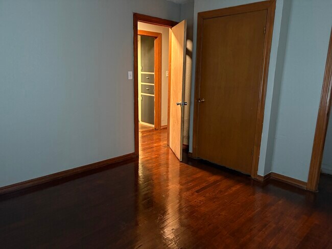 Building Photo - 1421 E Lockheed Ct