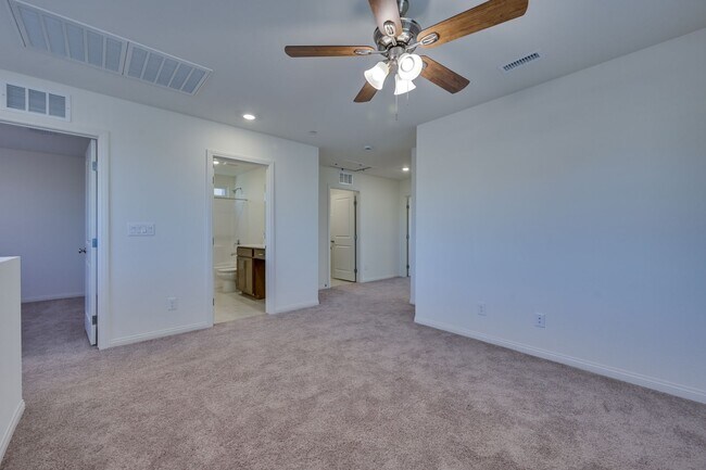 Building Photo - New House!!! Inspirada!!! Across from future Community Pool/Park!!! Tankless water heater!!