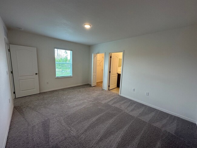 Building Photo - Brand new 3 bedroom 2 bathroom home in des...
