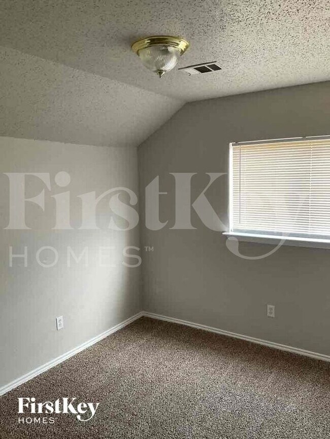 Building Photo - 10256 Budtime Ln