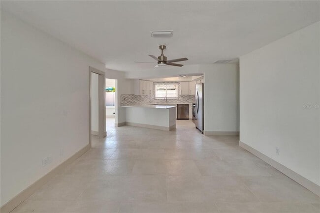 Building Photo - 1492 Sea Gull Dr S
