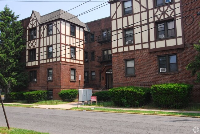 Building Photo - 1 Murray Hill Terrace