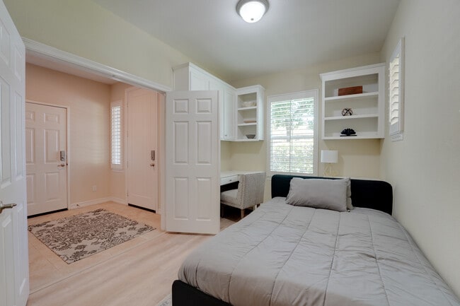 Building Photo - 10454 Zenor Ln