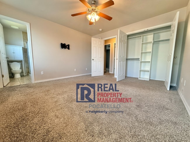 Building Photo - Beautiful 3 Bedroom 2.5 Bathroom Home For Rent