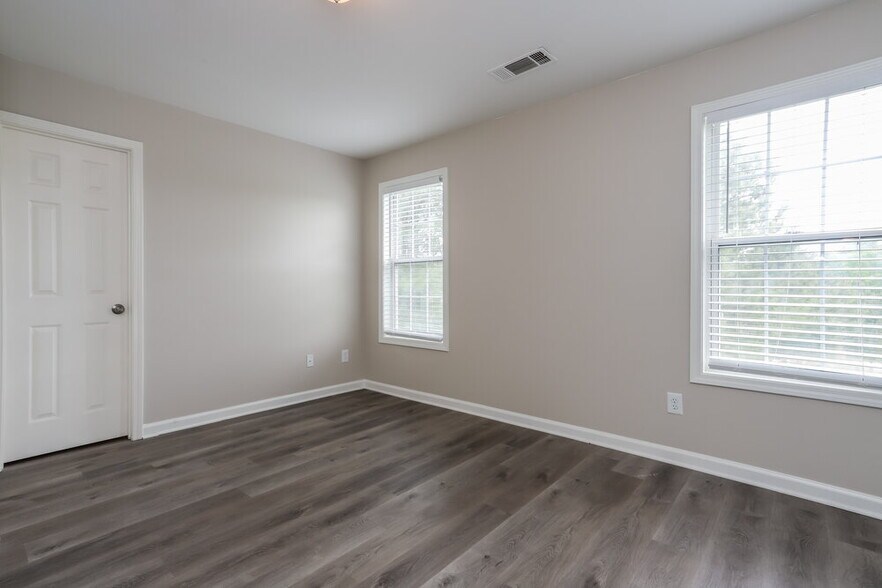 Building Photo - 3658 Deer Trail NW