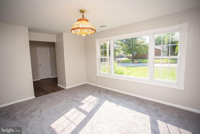Building Photo - 1016 Eagle Ln