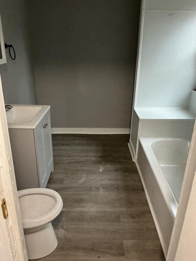 Building Photo - 7203 Indiana Ave