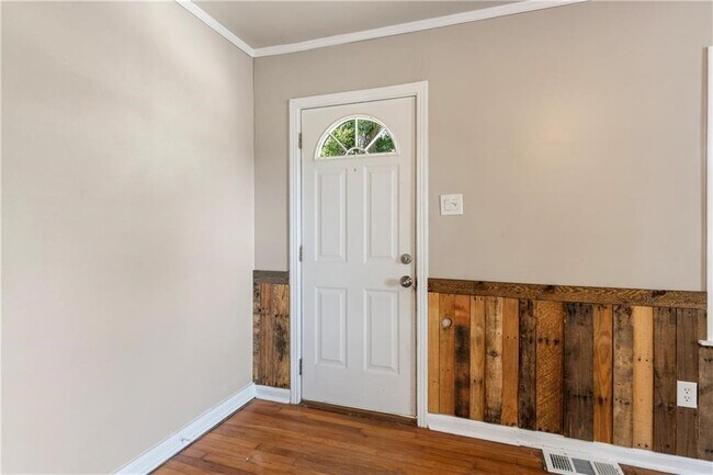 Building Photo - 2201 Cr 320
