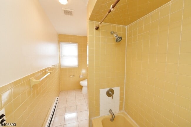 Building Photo - 100 Eastern Wy