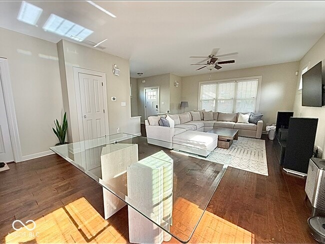 Building Photo - 836 N Beville Ave