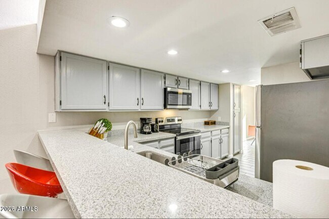 Building Photo - 14236 N 23rd St