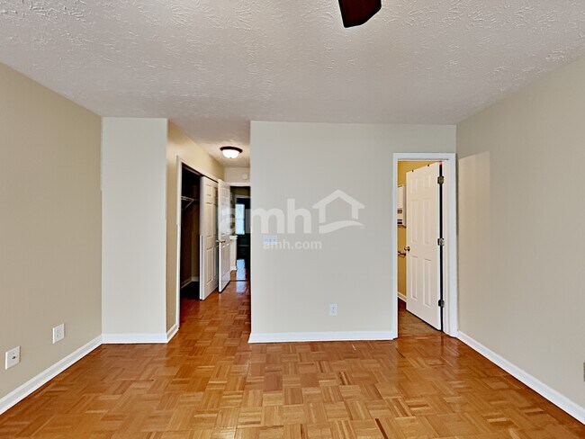 Building Photo - 3271 Avensong Village Cir