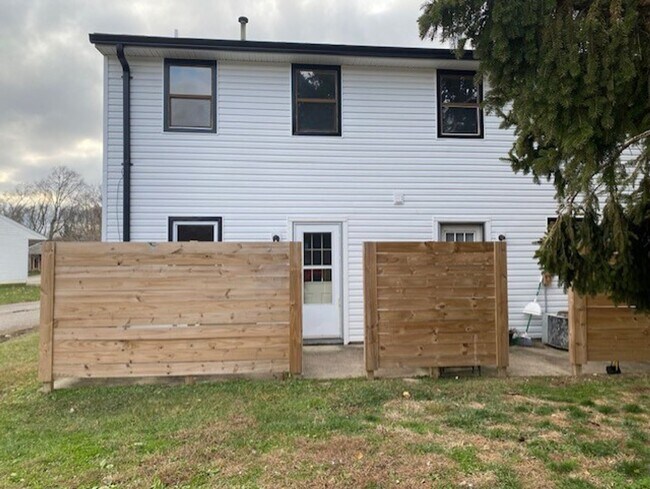 Building Photo - 6972-6996 Joseph Street