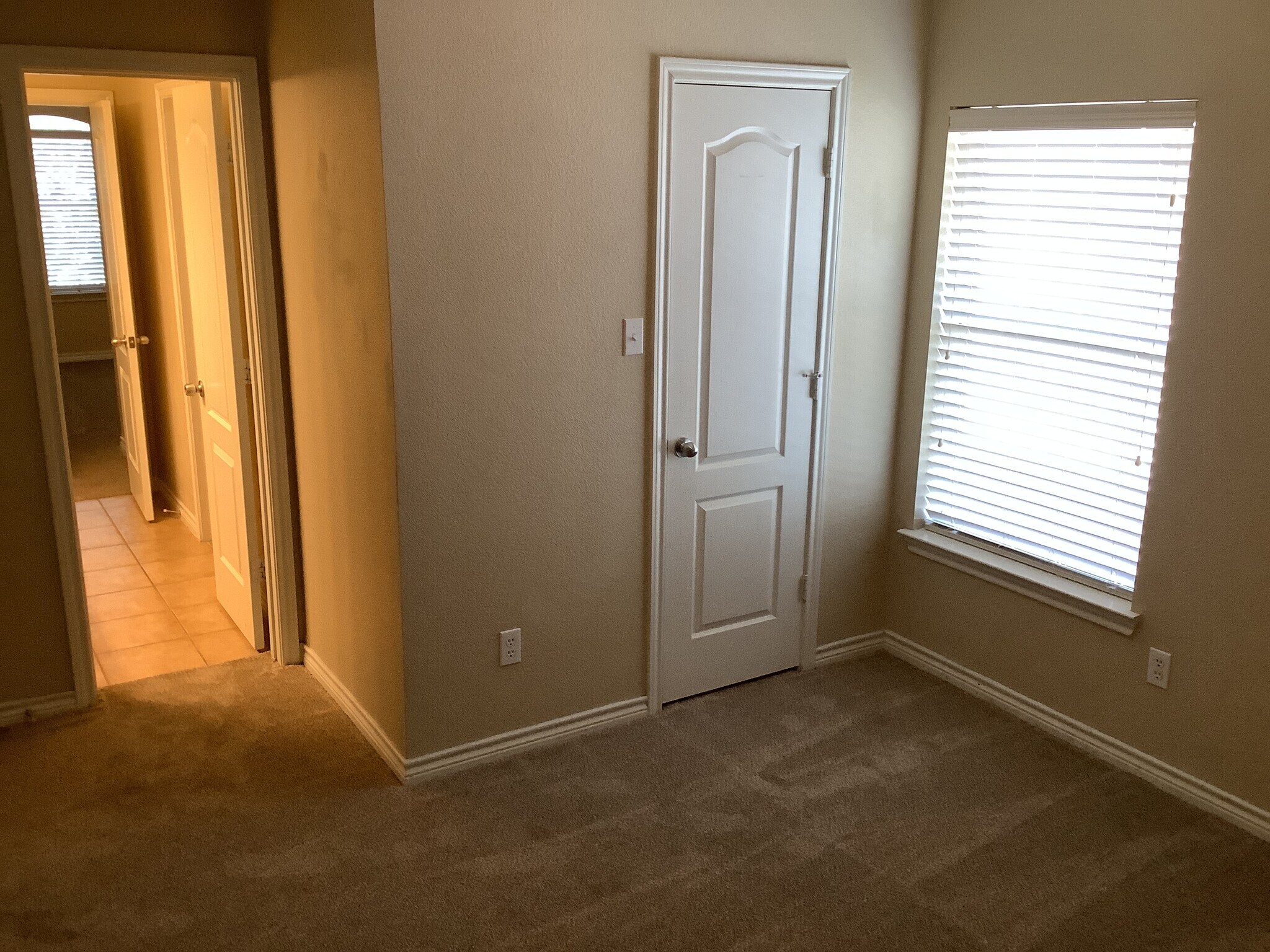 Building Photo - 1506 Melanie Trl