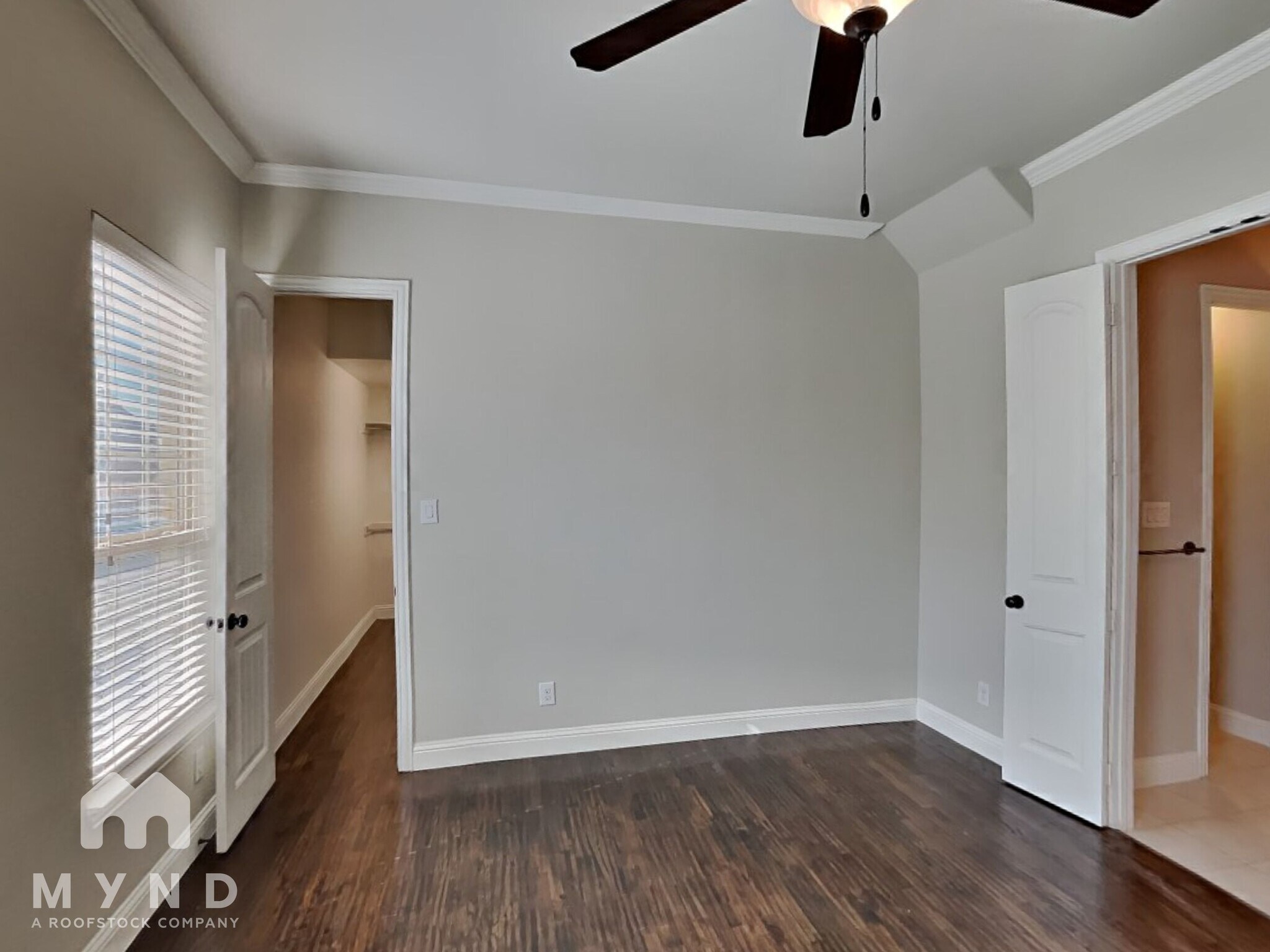 Building Photo - 868 Dartford Dr