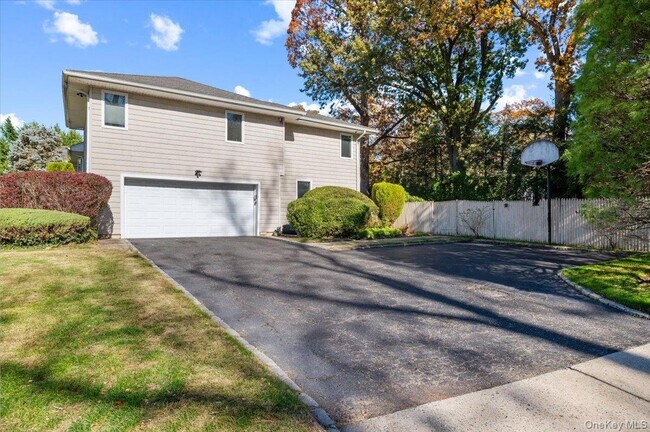 Building Photo - 25 Belmont Dr W