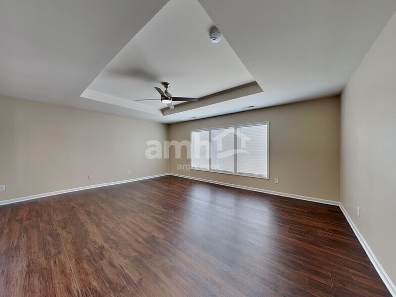 Building Photo - 88 Killington Dr